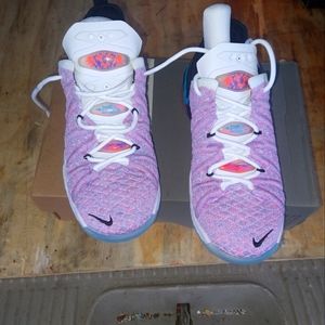 Lebron 18 GS